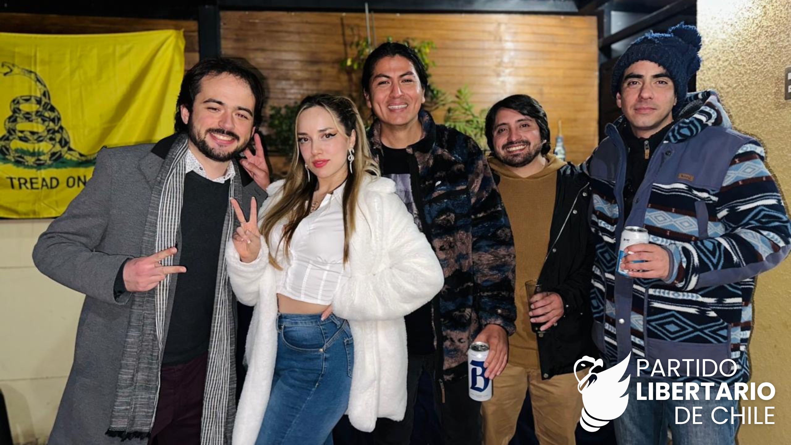 Hayek’s Party: Reunión en el Distrito 12